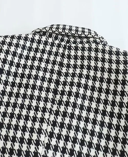 Blazer feminino xadrez preto e branco - imagem 4