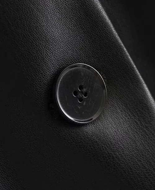 Blazer feminino de couro sintético - imagem 8
