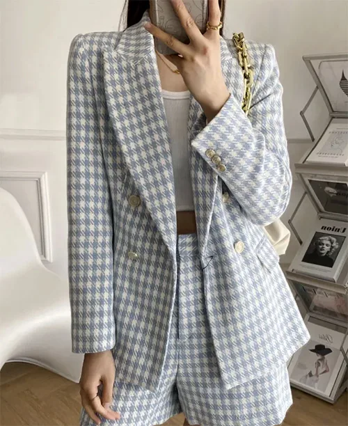 Blazer de tweed xadrez azul e branco - imagem 3