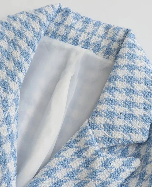 Blazer de tweed xadrez azul e branco - imagem 4