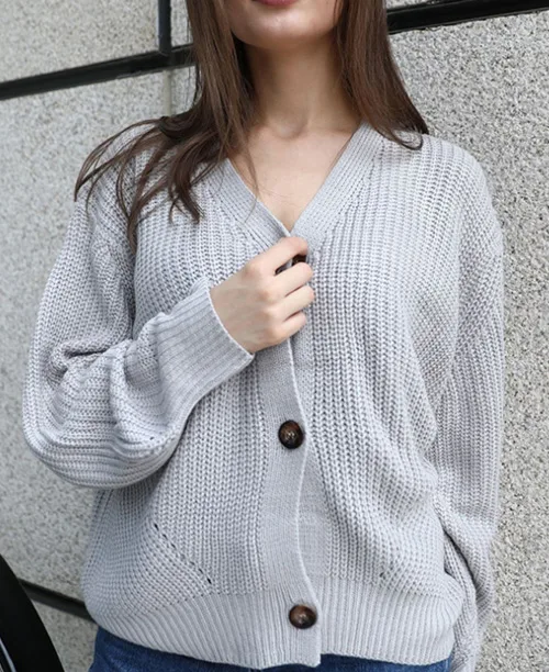 Cardigan feminino de tricô grosso - imagem 9