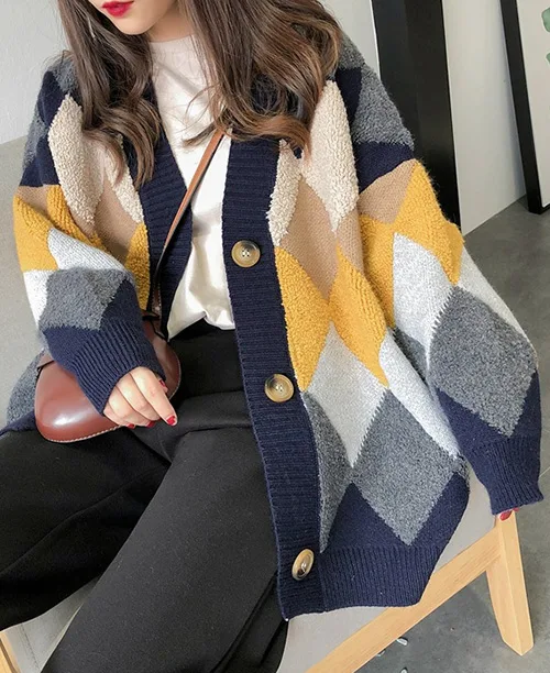 Cardigan xadrez feminino de tricô - imagem 9