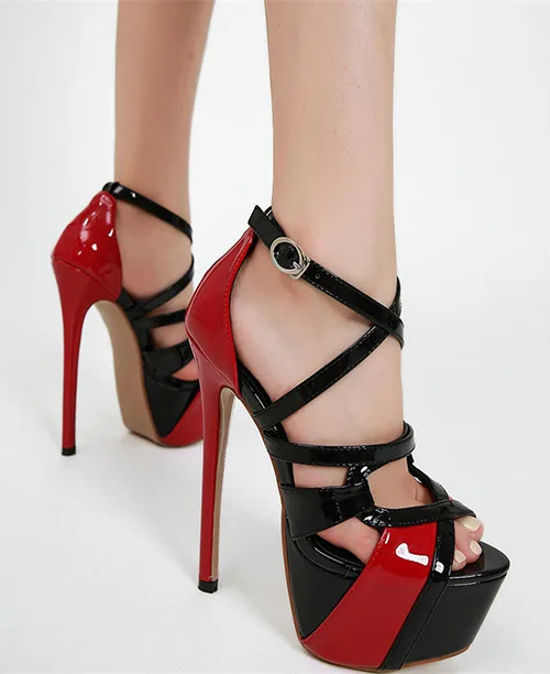 Peep Toe vermelho e preto salto fino - imagem 5