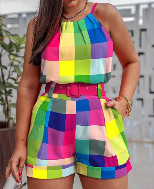 Macaquinho feminino curto estampado com cinto