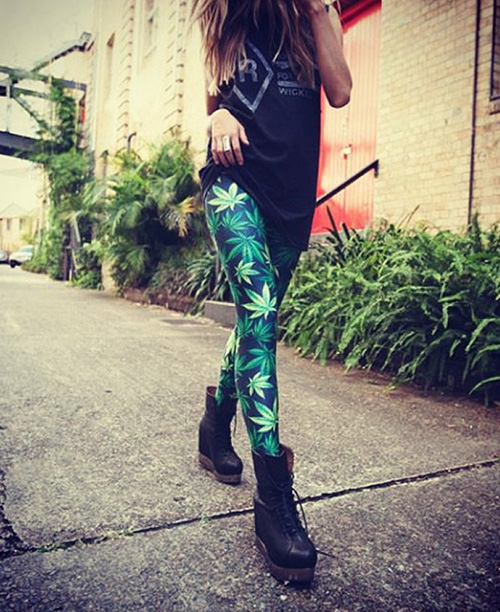 Legging com estampa Marijuana