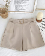 Shorts feminino social alfaiataria com cinto