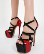 Peep Toe vermelho e preto salto fino