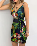 Vestido curto estampado tropical